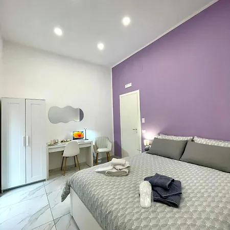 Dimora Cortese Bed & Breakfast Naples